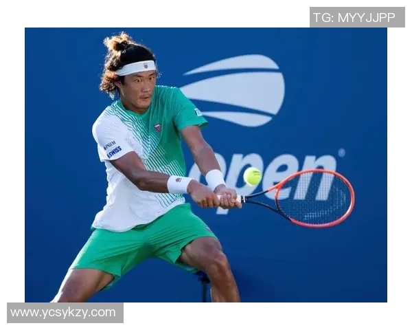 深圳网球队的灵活性揭秘：网球巨献背后的训练与策略探索